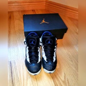 Jordan Sneakers size 5Y